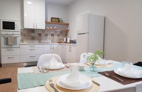 Noia House | Santiago by the sea, entre mar y campo
