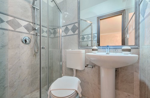 Oltrarno Apartment | Santo Spirito Frescos by Mmega