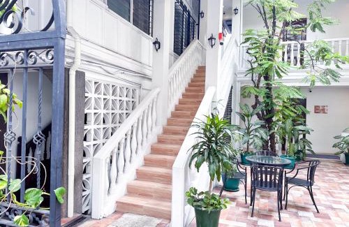 Ermita Hotel | SANTOS Pension House