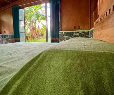 San Andres de la Cal House | Santuario Ave Fénix-Cabañas