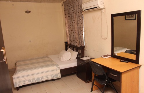 Kubwa House | Sapphire Guest House