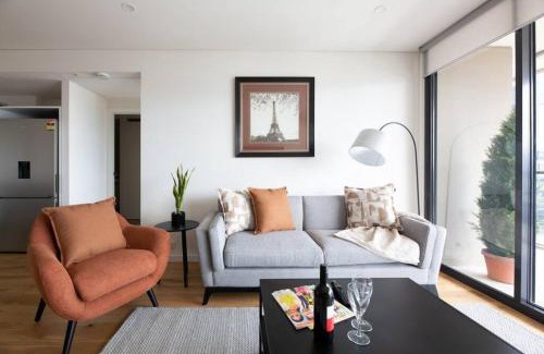 South Yarra House | Sapphire of South Yarra - two bedroom condominium
