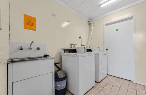 Merimbula Hotel | Sapphire Waters Motor Inn