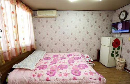 Ttanttuk House | Sarang Maeul Pension