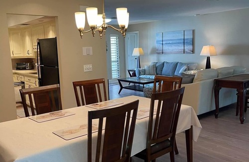 Braden River Villa | Sarasota 3 bedroom villa conveniently located on Palm Aire Golf Course community