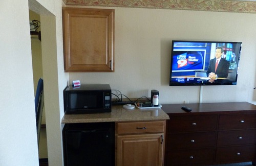Trailer Estates Hotel | Sarasota “Deluxe King Waterfront Suite” #201 At the Hotel at 7150 N TAMIAMI TR