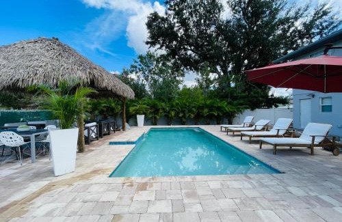 Sarasota House | Sarasota Paradise Heated Pool Home Near IMG & Siesta Key Beach