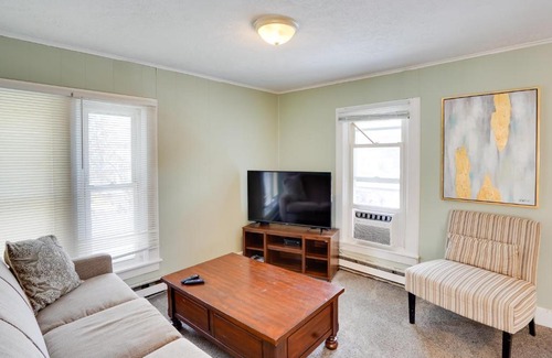 Saratoga Springs Apartment | Saratoga Springs Apartment half Mi to Downtown