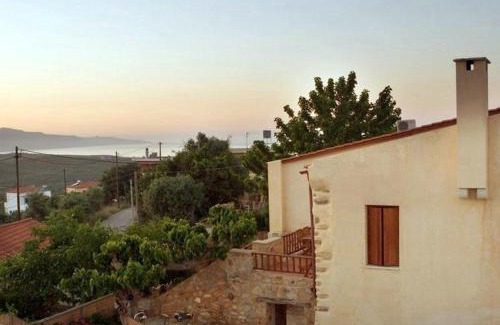 Xirokampi Villa | Sarris House