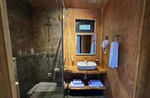 Medeu District Hotel | SarySai