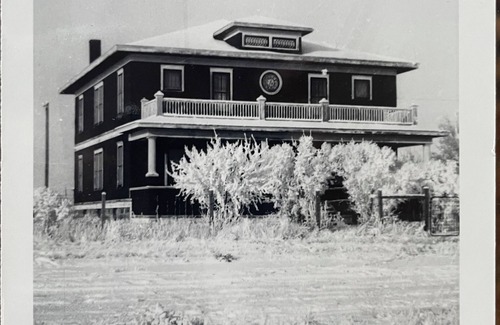 Clavet House | Saskatoon’s Crown Jewel: Victorian Mansion w Forest Views, Timeless Elegance