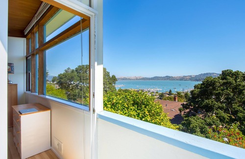 Sausalito House | Sausalito Butterfly House: Bay Views/Quiet/Walk to Town & Ferry