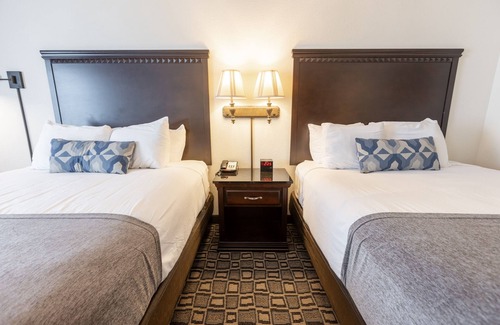 Branson Hotel | Savannah House Hotel