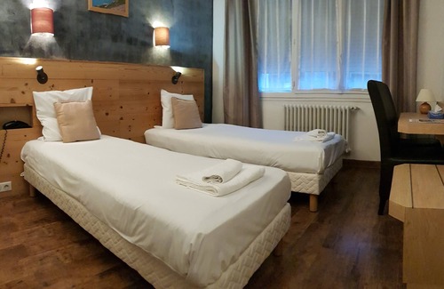 Saint-Michel-de-Maurienne Hotel | Savoy Hotel