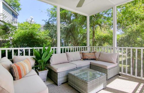 Mount Pleasant House | Sawyer's Landing- Mins to beach & Dtwn