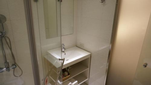 Zhongzheng Hotel | Say Love Hotel