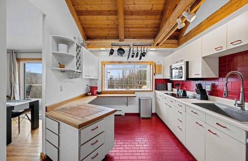 Fairbanks House | Scandinavia Aurora Villa