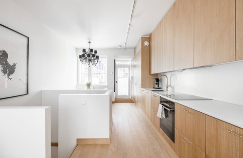 Hietalahti Apartment | Scandinavian Townhouse with sauna