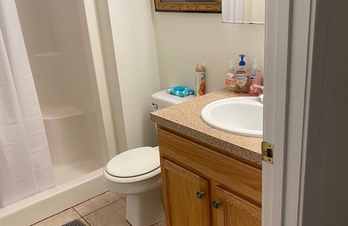 Eastward Look House | Scarborough Beach, Ocean View, Sleeps 10, A/C, Cable, Internet, Linens
