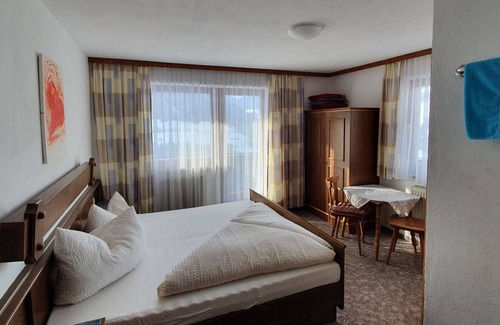 Gerlosbergeben Apartment | Scenic Apartment in Zell am Ziller-Gerlosberg with Garden