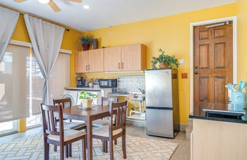 Aurora Apartment | Scenic Aurora Studio on 3 Acres: Easy 1-70 Access
