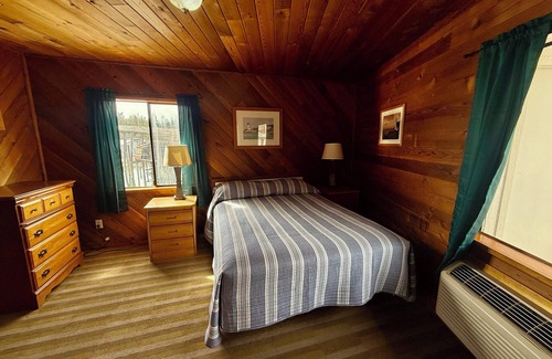 Bayview Hotel | Scenic Bay Motel room 4