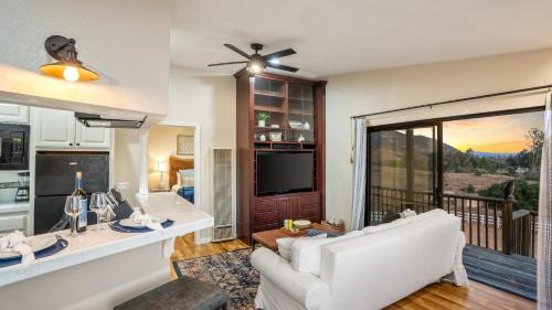 Rainbow CDP House | Scenic Deck w Sunset Views Near Temecula Wineries Estrada Ranch by AvantStay