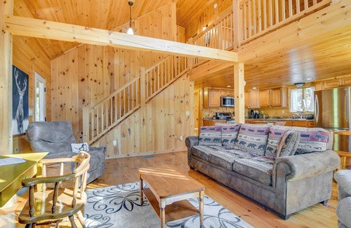Franconia Cabin | Scenic Franconia Cabin ~ 6 Mi to Cannon Mountain!