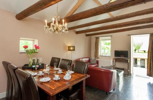 Slenaken House | Scenic Gulp Valley Stay