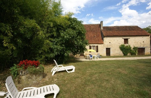 Allas-les-Mines House | Scenic Home in Berbiguières