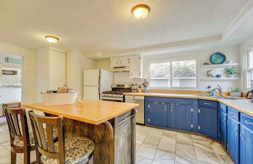 Ludington Cottage | Scenic Ludington Home ~ 1 Mi to Lake Michigan