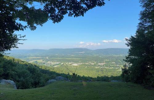 Dunlap House | Scenic View of Sequatchie Valley