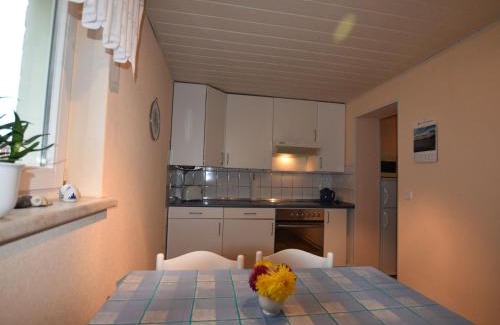 Kroepelin Apartment | Sch ne Wohnung in Kr pelin in der N he von Meer