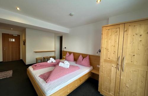 Curon Venosta Hotel | Schihaus Schöneben