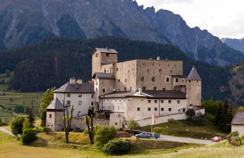 Nauders Apartment | Schloss Naudersberg