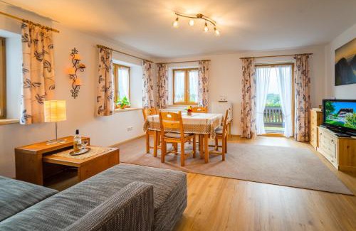 Siegsdorf Bed & Breakfast | Schmuckhof