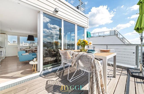 Olpenitz Boat Rental | Schwimmendes Haus Hygge Olpenitz