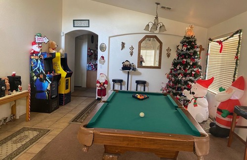 Southern Views House | Score a Touchdown at the Ultimate 4/20 Friendly VRBO Superbowl House