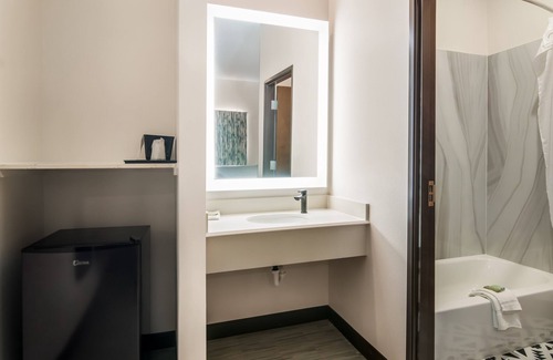 Forest Hill Hotel | Scottish Inns