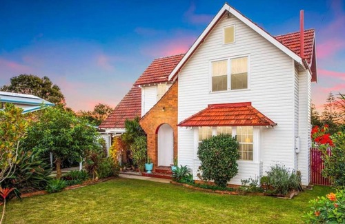 Scotts Head House | Scotts Cottage - The perfect Scotts Head escape