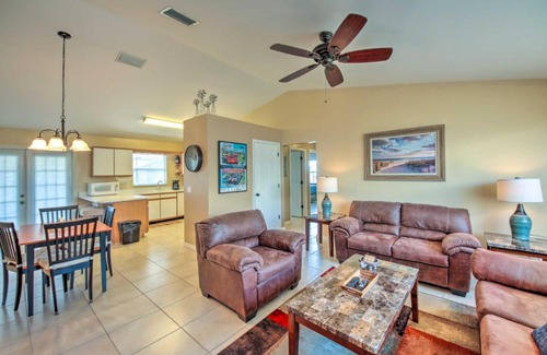 Highland Apartment | Screened Porch and Pool Access Cozy Sebring Condo