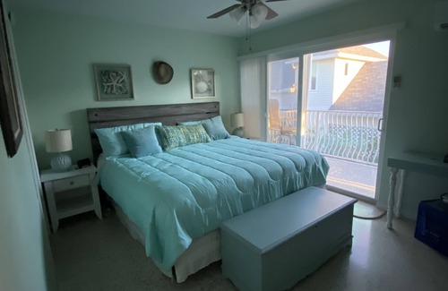 Crescent Beach Condo | Sea-and-Heaven 1 bdrm Condo W/Ocean Views