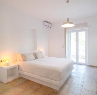 Milopotas Villa | Sea and Sun l