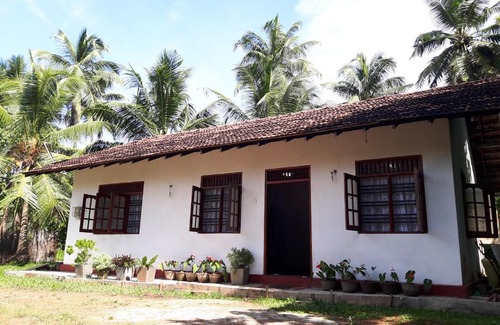 Kosgoda House | Sea Breeze Comfort