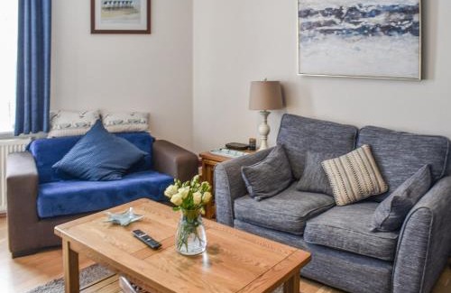 Hopton House | Sea Breeze