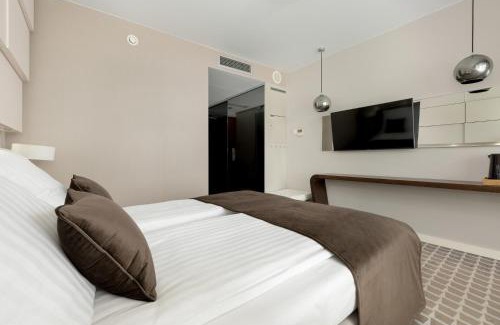 Dzielnica Uzdrowiskowa Apartment | Sea Breeze private apartment in MARINE HOTEL