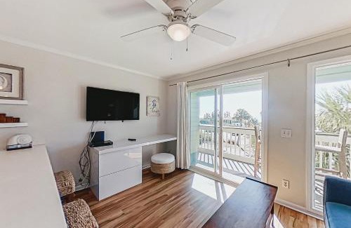 Isle of Palms Apartment | Sea Cabin 227-B