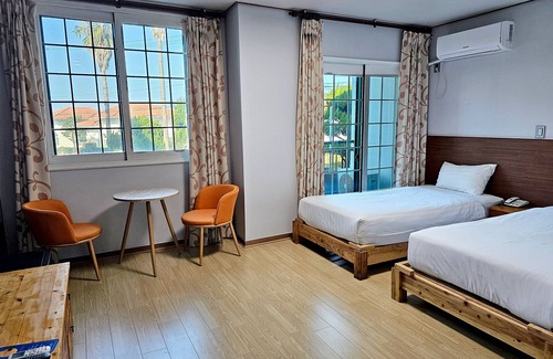 Aewol Hotel | Sea Cliff Hotel Jeju