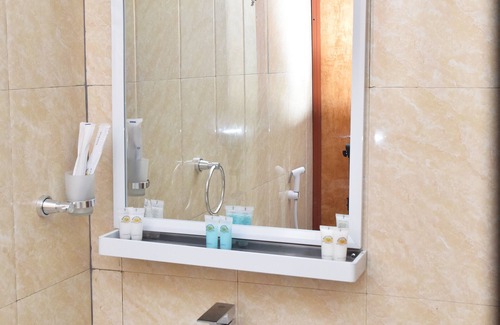 Kiwengwa Hotel | Sea Crest Hotel