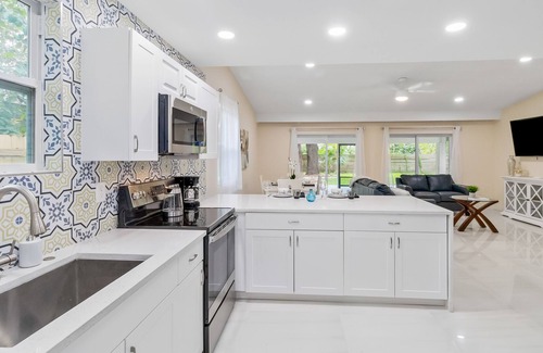Bayou Oaks House | SEA ESTA VILLA
